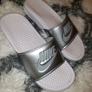 Nike Benassi JDI sandals